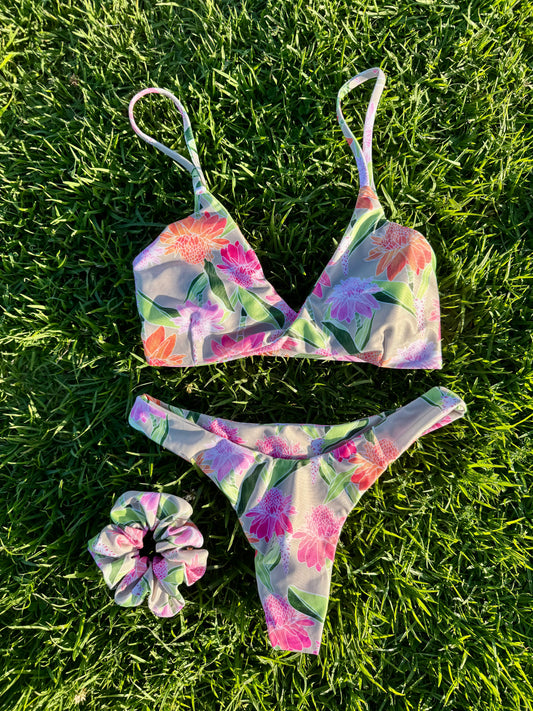 Laniakea Bottom Protea