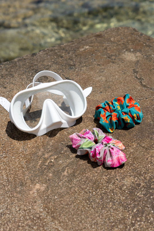 Scrunchie Golden Hibiscus