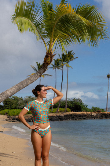 Short Sleeve Rashguard Top Golden Hibiscus