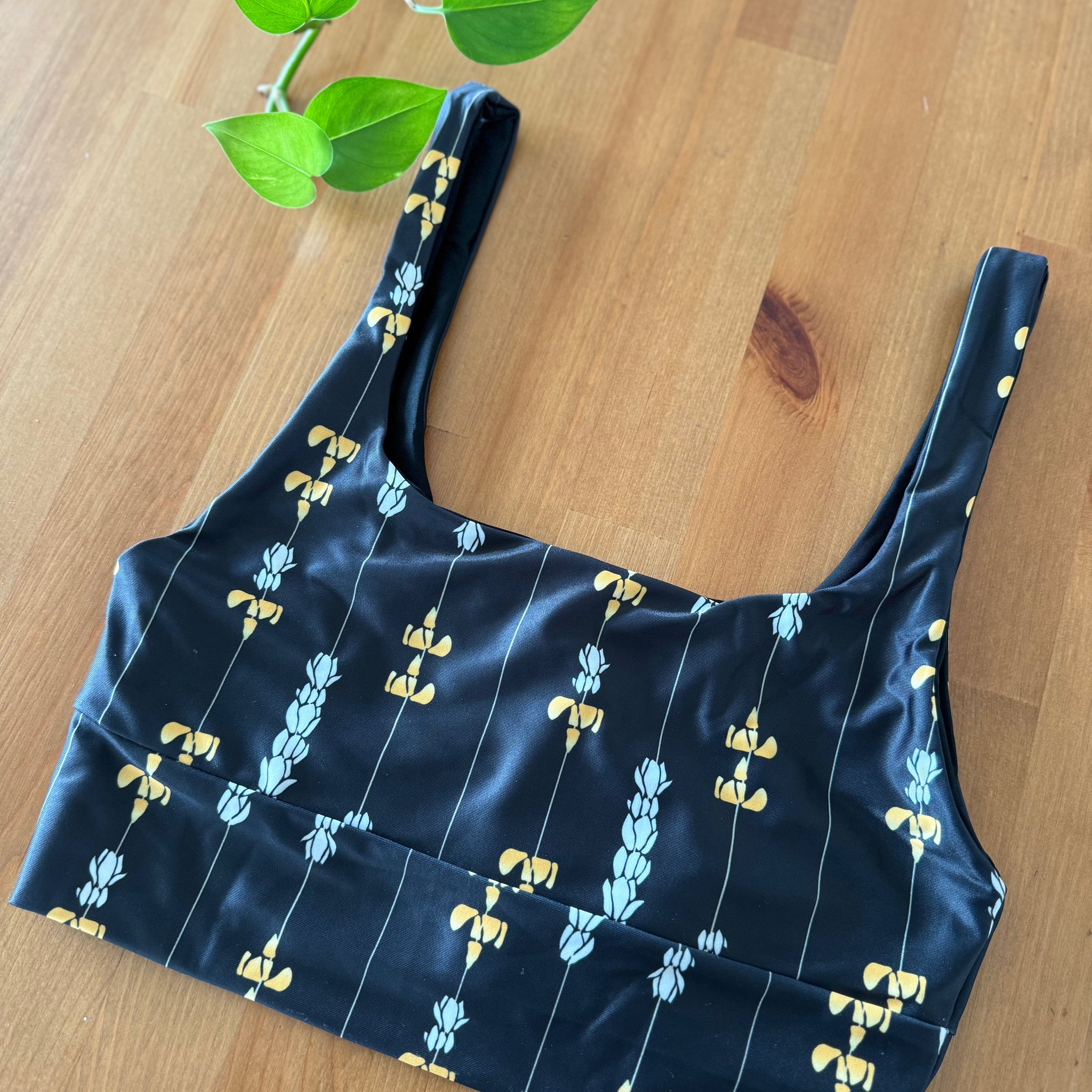 Sunset Bikini Top Puakenikeni Lei
